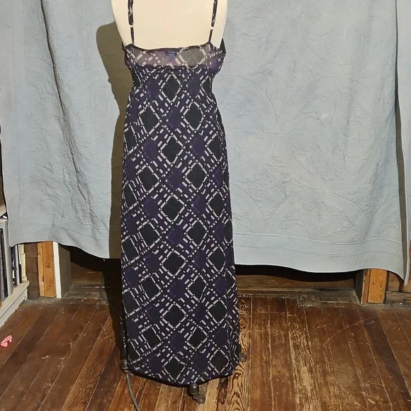 Lightweight Summer Maxi Dress - Picture 6 of 10